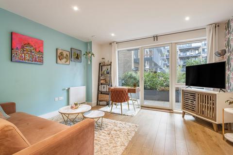 1 bedroom flat for sale, 2 Anderson Square, London E3