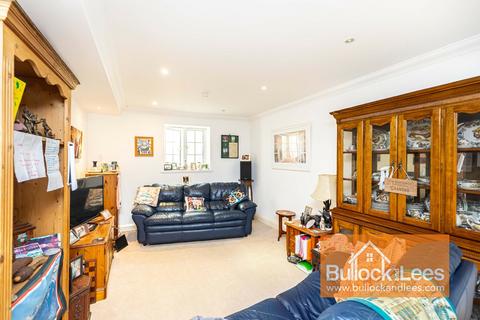 2 bedroom ground floor flat for sale, San Remo Towers, close to Boscombe Pier, Bournemouth
