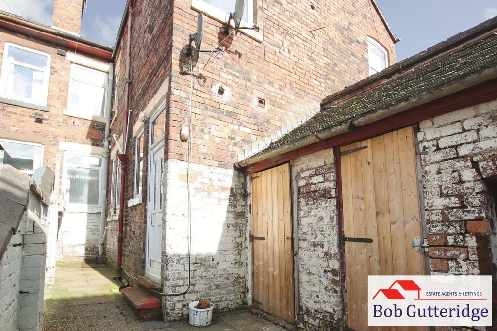 Enclosed rear yard