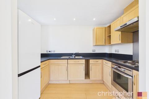 2 bedroom flat for sale, Yukon Road, Broxbourne, Hertfordshire, EN10 6FN