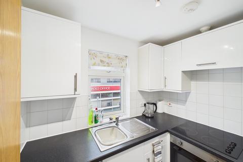 1 bedroom flat to rent, Coombe Lane, Raynes Park