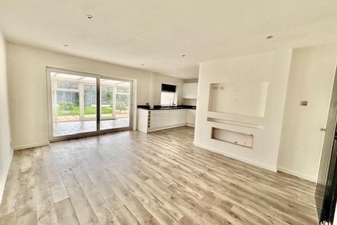 undefined, Manor Lane, Selsey