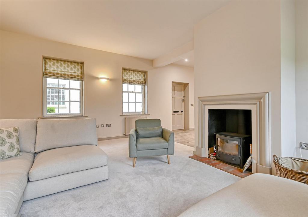 Turret Lodge-5.jpg