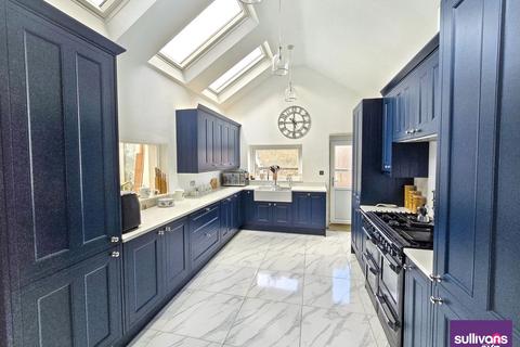 undefined, Llys Gwynfryn, Neath SA10
