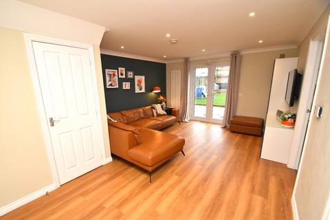 undefined, Oldbar Square, Crookston, Glasgow, G53 7HG