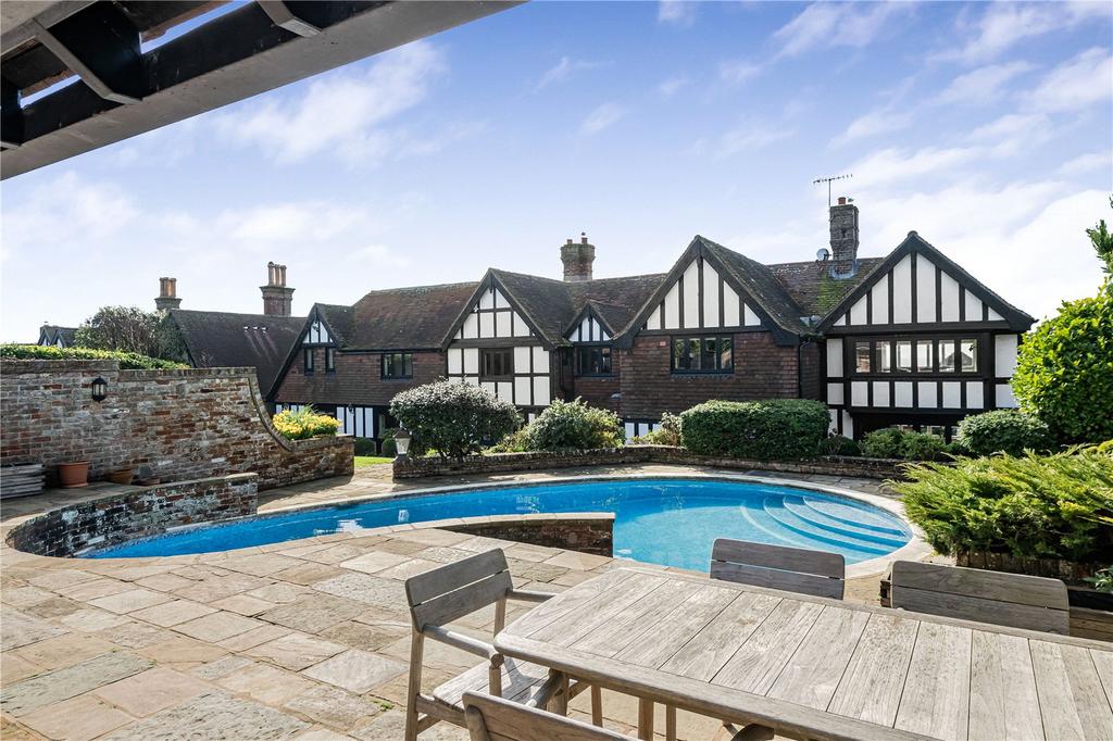 Pool & Garden