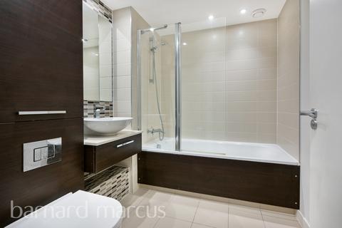 2 bedroom flat to rent, Verney Road, LONDON