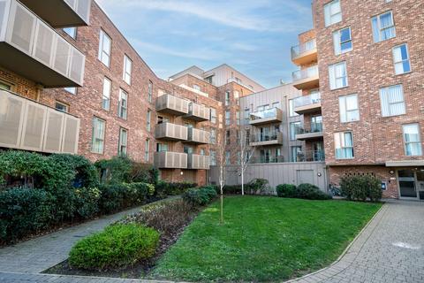 3 bedroom flat for sale, Harrison Drive, Cambridge, CB2