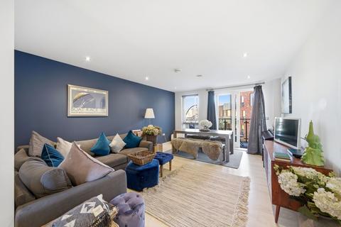 3 bedroom flat for sale, Harrison Drive, Cambridge, CB2