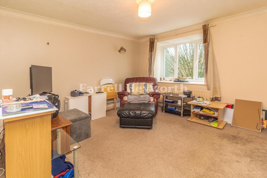 Lounge image 2