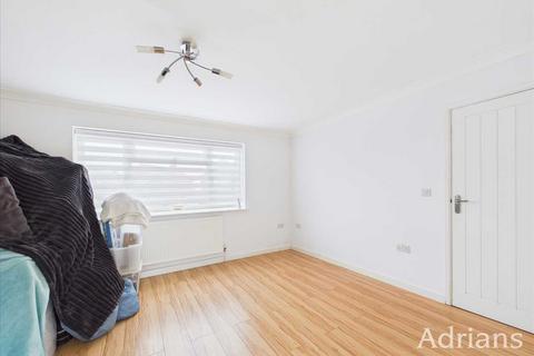 3 bedroom semi-detached house for sale, Gordon Road, Moulsham Lodge, Chelmsford