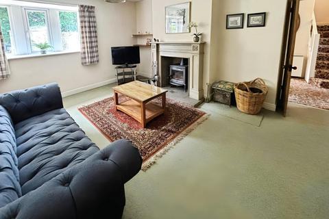 2 bedroom end of terrace house to rent, Kettlewell