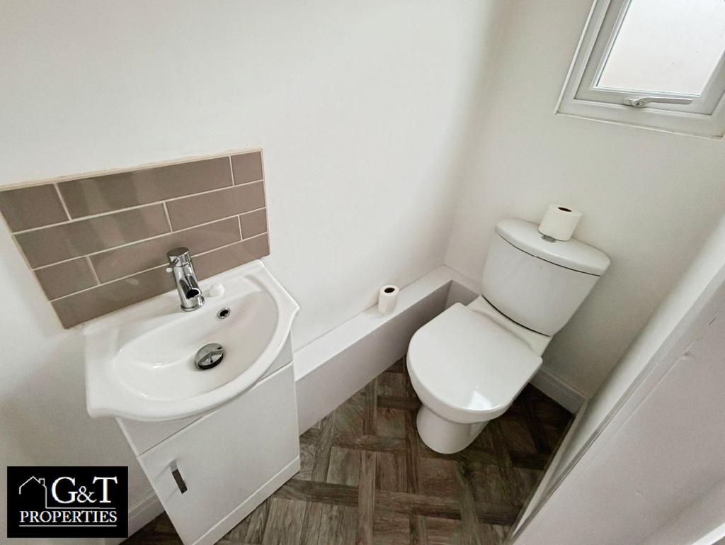 Downstairs wc