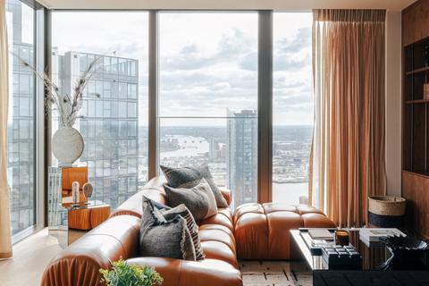 3 bedroom apartment for sale, Plot 41.06, at South Quay Plaza, London, E14 9WS