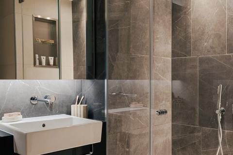 3 bedroom apartment for sale, Plot 41.06, at South Quay Plaza, London, E14 9WS