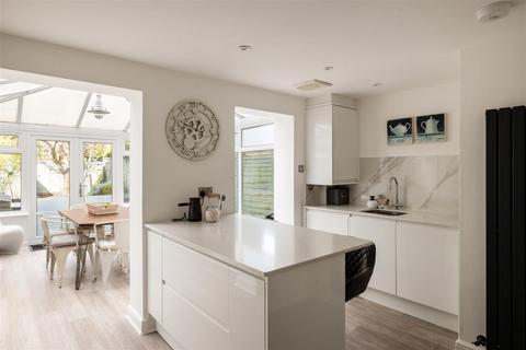 undefined, Prices Lane, Reigate