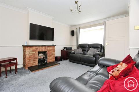 3 bedroom semi-detached house for sale, Foxgrove, Sittingbourne