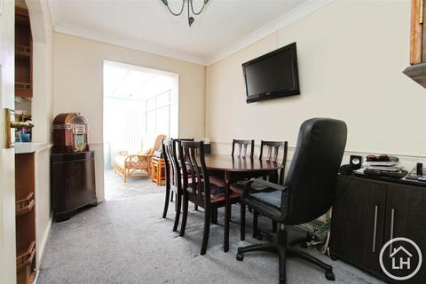 3 bedroom semi-detached house for sale, Foxgrove, Sittingbourne