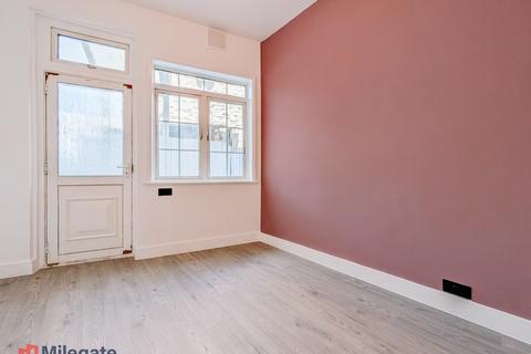 1 bedroom flat to rent, Jackson Road, London N7