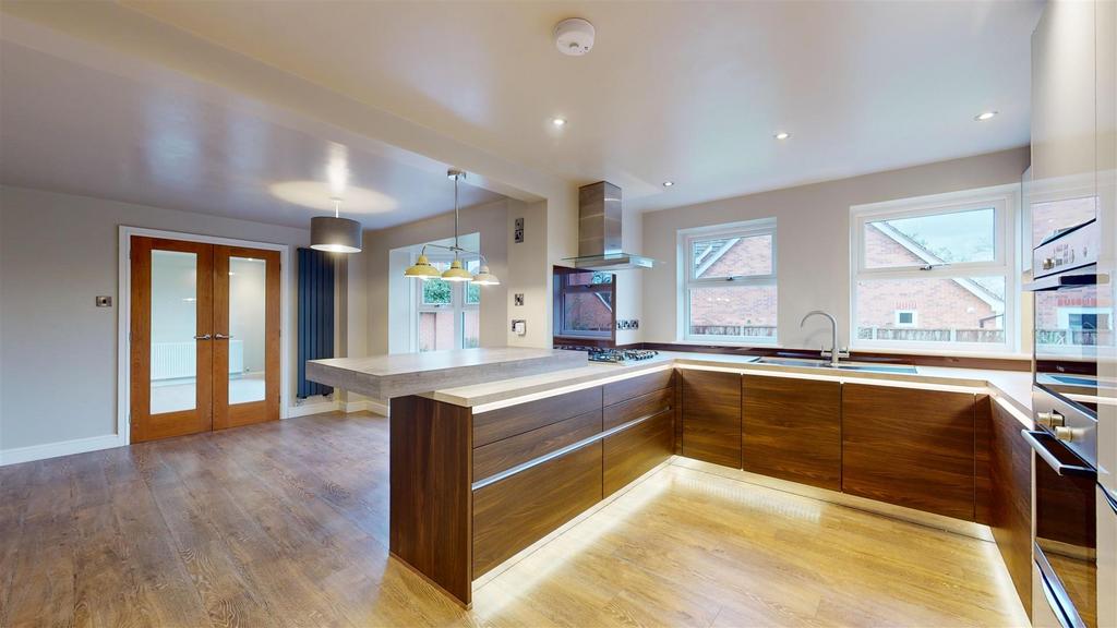 Capel Close 1, Darwin's Wood Kitchen Dining Area.j