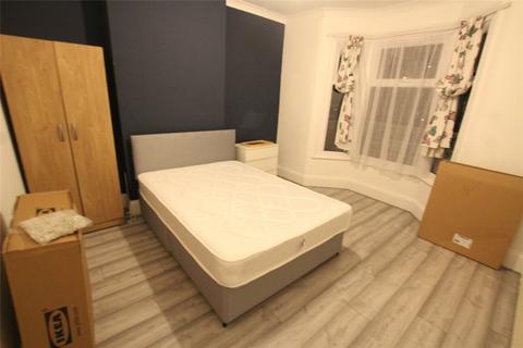 1 bedroom in a house share to rent, Lindal Road, London, SE4