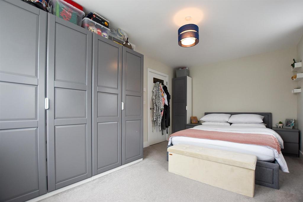 Bedroom 1.jpg