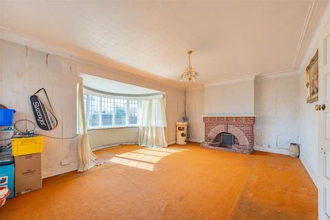 undefined, THE DRIVE, Chalkwell