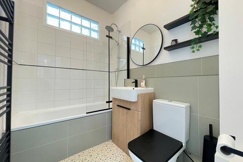2 bedroom apartment to rent, Devonshire Place, Brighton