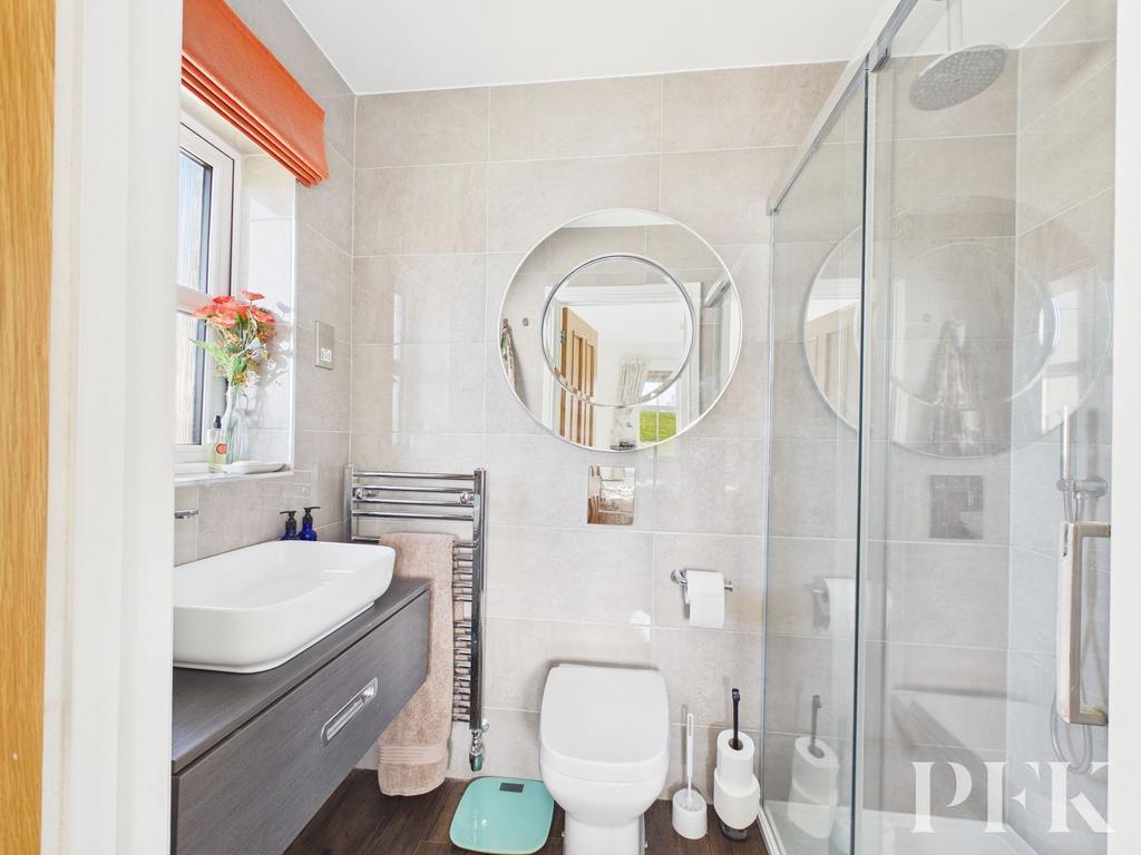 En-suite shower room
