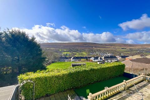 4 bedroom detached house for sale, Llanover Road, Pontypool NP4