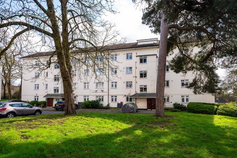 undefined, Kingsnympton Park, Kingston, Kingston upon Thames, KT2