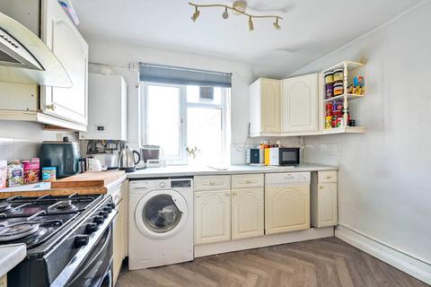 undefined, Kingsnympton Park, Kingston, Kingston upon Thames, KT2