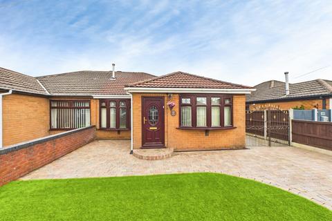 3 bedroom semi-detached bungalow for sale, Lupin Drive, Haydock, WA11