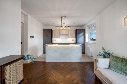 2 bedroom flat for sale, Pringle Gardens, London SW16