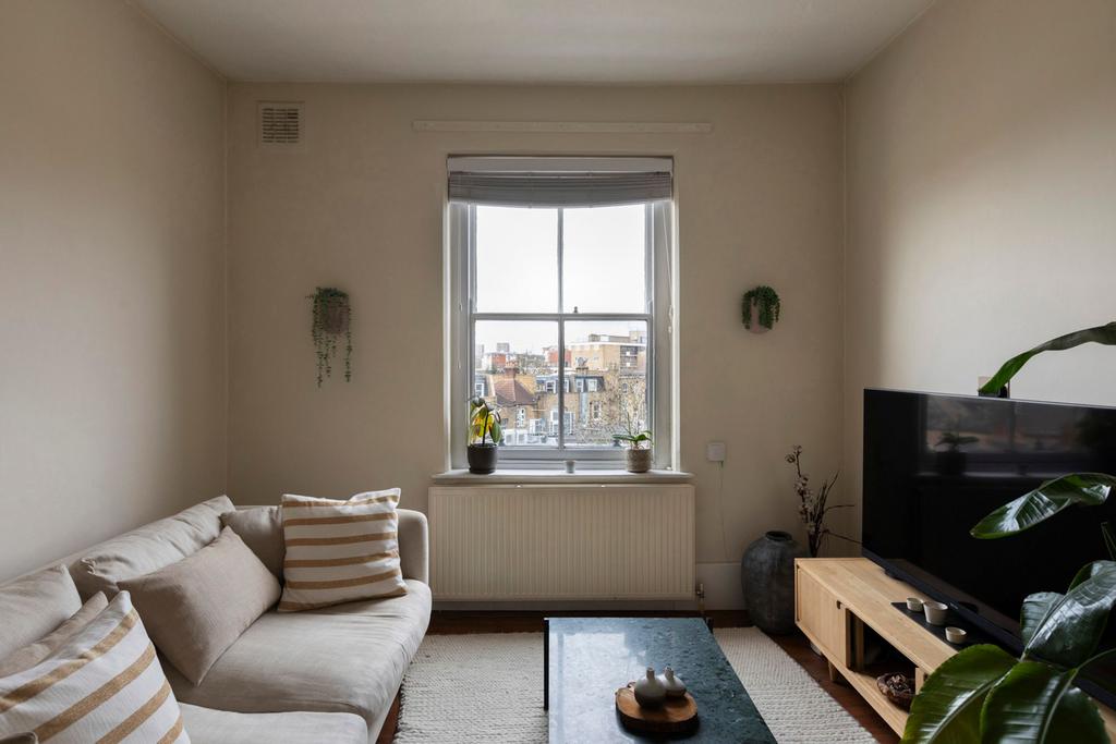 Quested Court E8