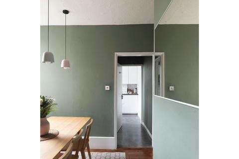 2 bedroom flat for sale, Brett Road, London E8