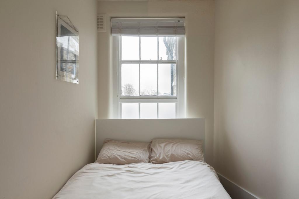 Quested Court E8