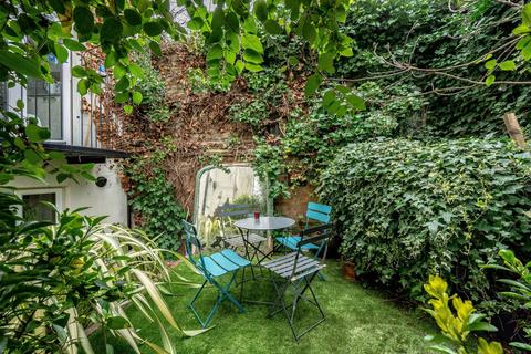 undefined, Limes Grove, Lewisham, London, SE13