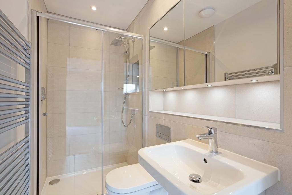 6 Lamb Close 2966...