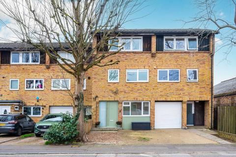 undefined, Station Yard, Twickenham, TW1, Twickenham, TW1