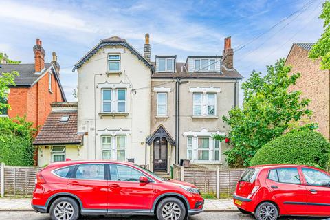 2 bedroom flat to rent, Madeira Road, Streatham, London, SW16