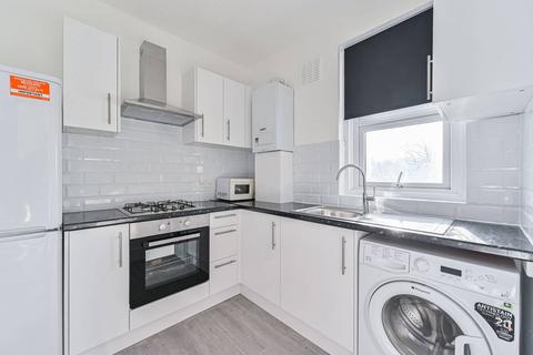 2 bedroom flat to rent, Madeira Road, Streatham, London, SW16