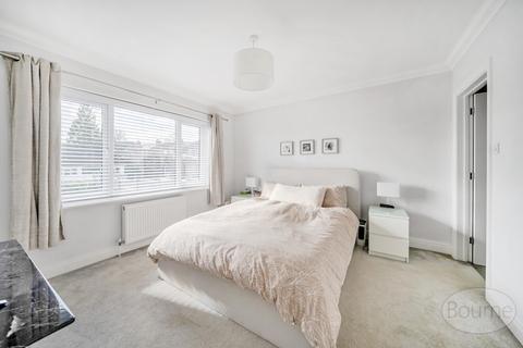 undefined, Wellington Lane, Farnham, Surrey, GU9