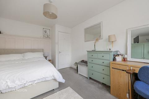 1 bedroom flat for sale, Essex Road, London