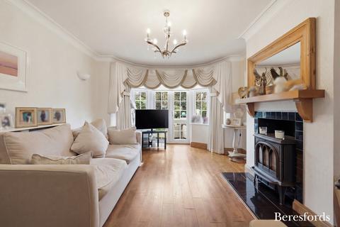 4 bedroom detached house for sale, Wingletye Lane, Hornchurch, RM11