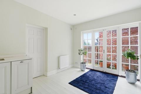 undefined, Catherine Street, Hertfordshire AL3