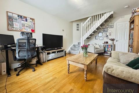 2 bedroom terraced house to rent, Granta Leys, Cambridge CB21