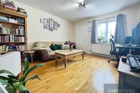 2 bedroom terraced house to rent, Granta Leys, Cambridge CB21