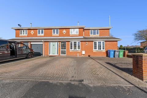 5 bedroom semi-detached house for sale - Harvey Court, Warrington, WA2
