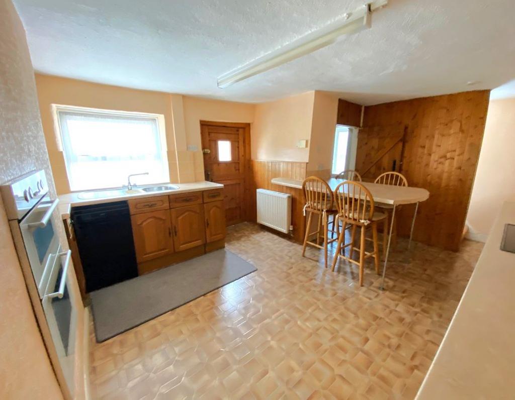Kitchen breakfast room